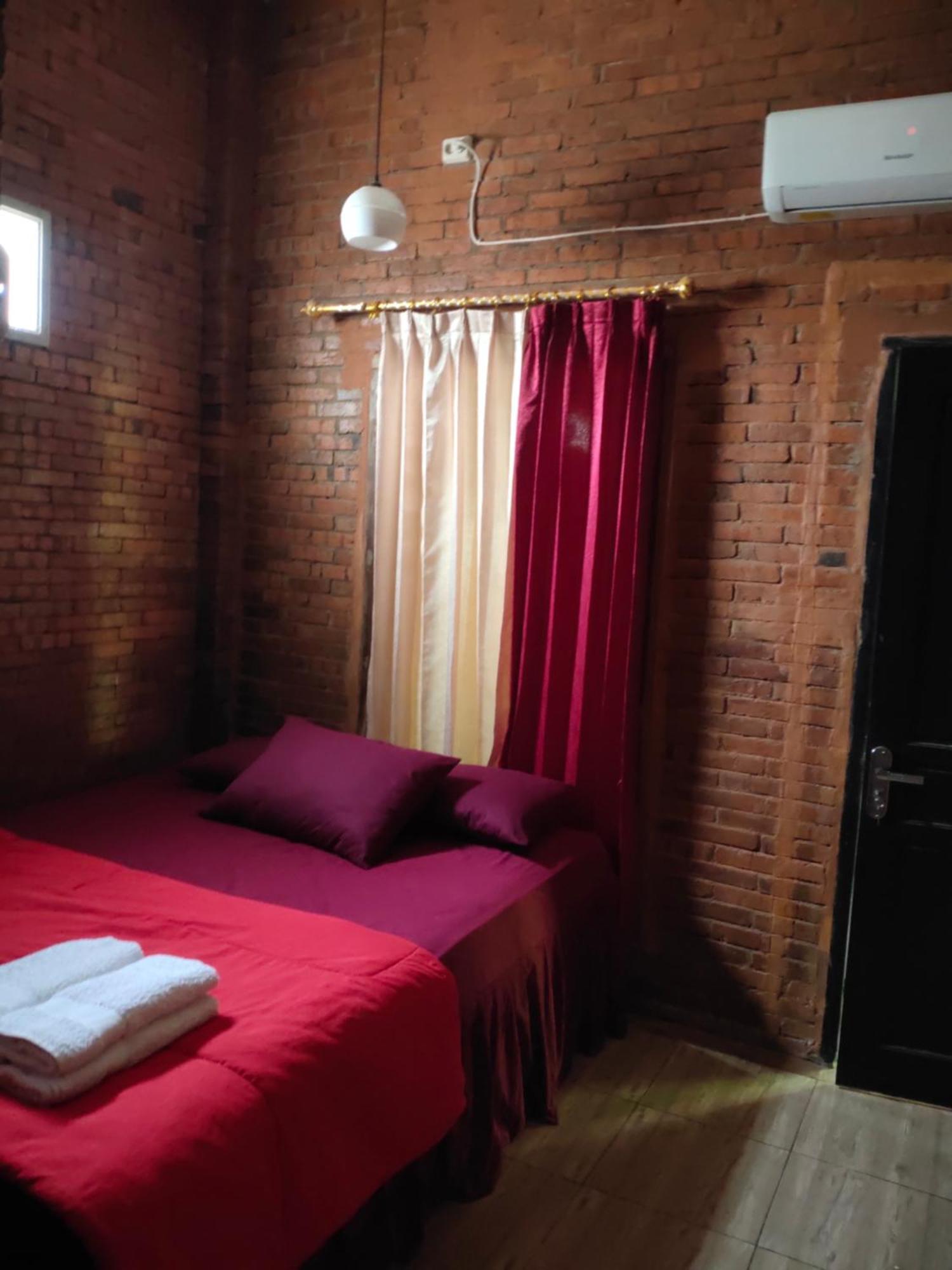 Apartament Grha Pawitra Trowulan Zewnętrze zdjęcie